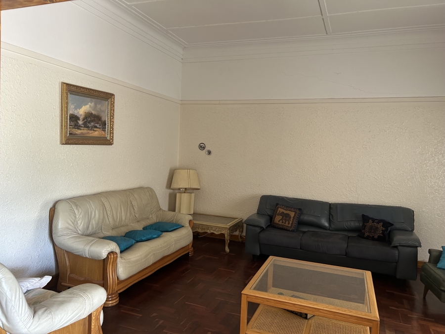 4 Bedroom Property for Sale in Viljoenskroon Free State